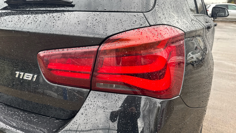 BMW 1 Series 118i [1.5] M Sport Shadow Edition 5dr Petrol Hatchback